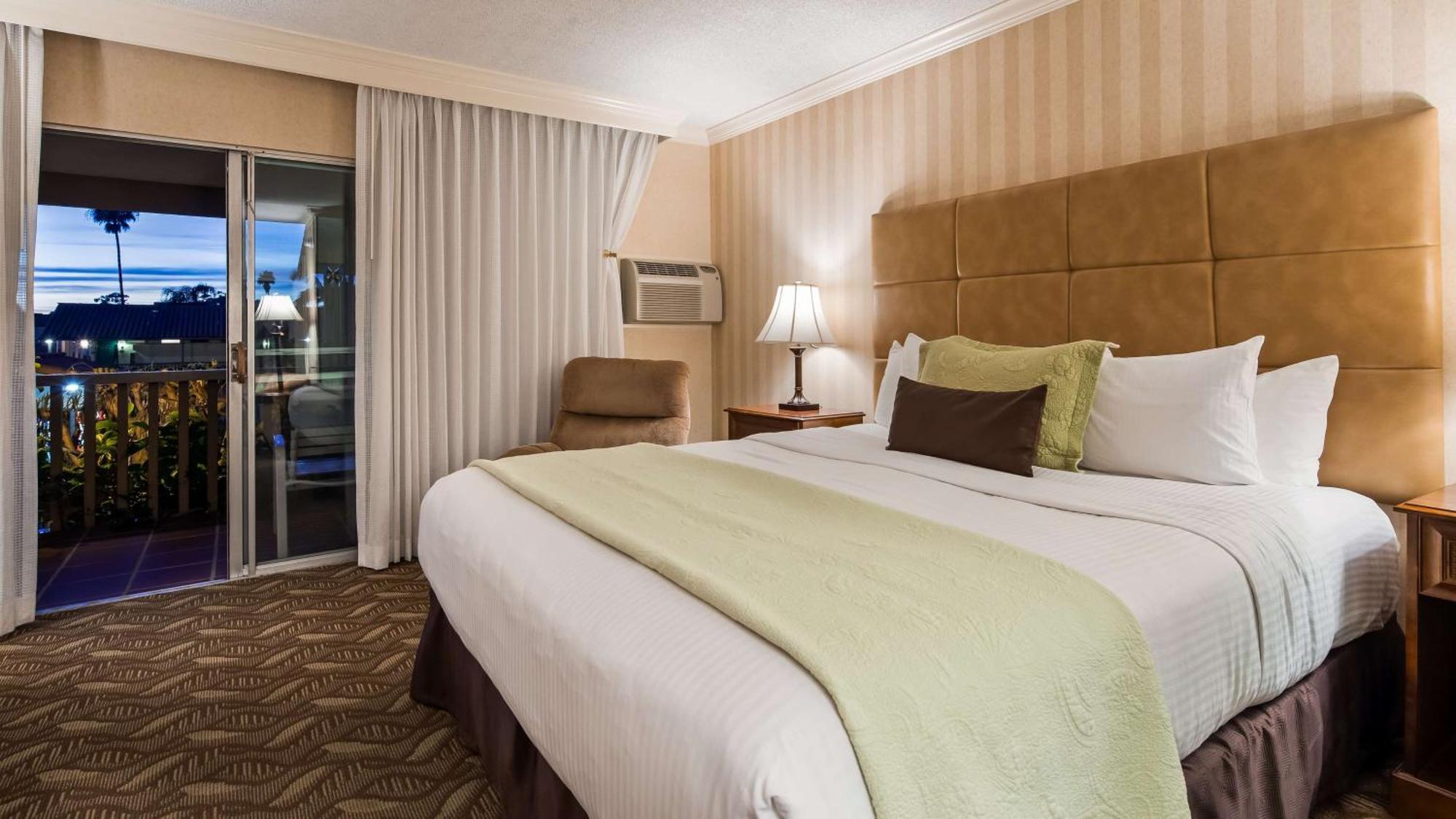 Best Western Plus Pepper Tree Inn Santa Barbara Exterior photo