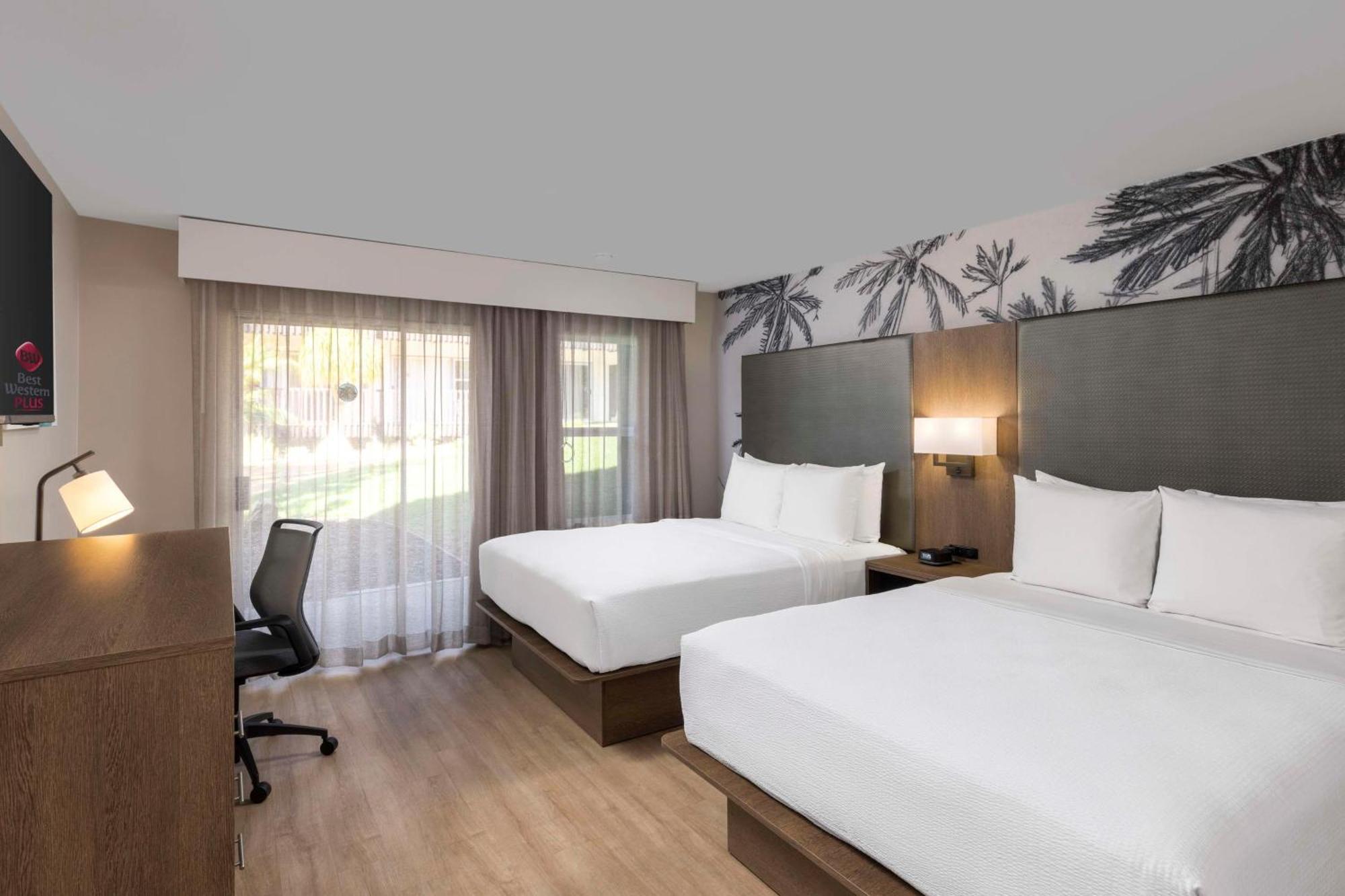 Best Western Plus Pepper Tree Inn Santa Barbara Exterior photo